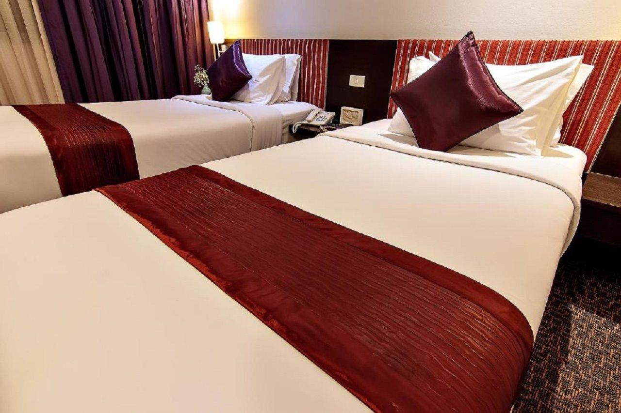 Bossotel Bangkok Esterno foto