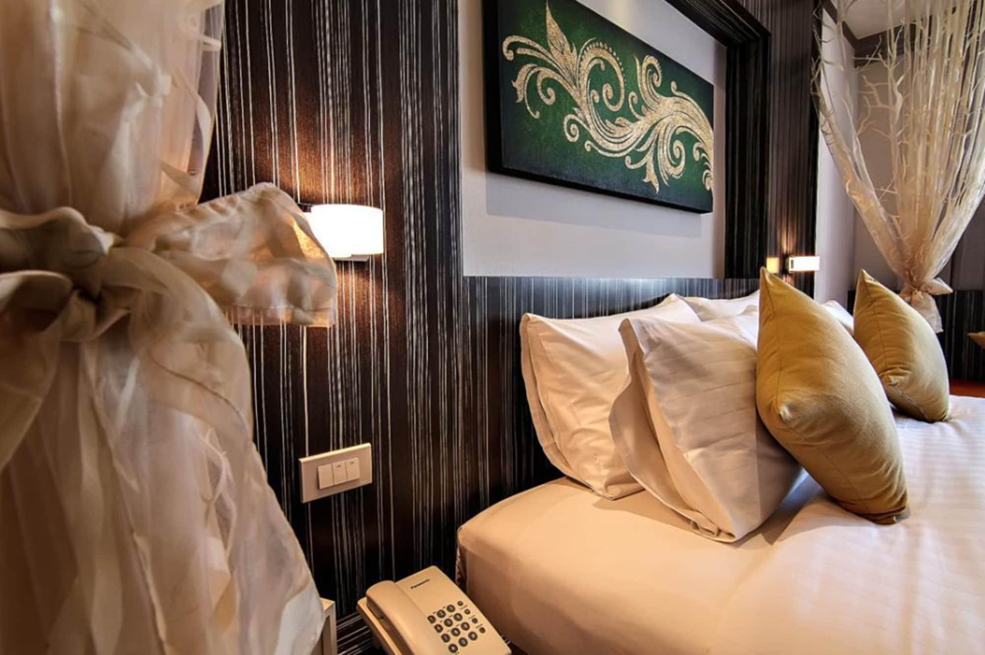 Bossotel Bangkok Esterno foto