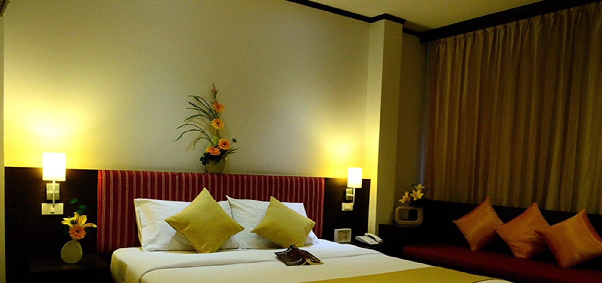 Bossotel Bangkok Esterno foto