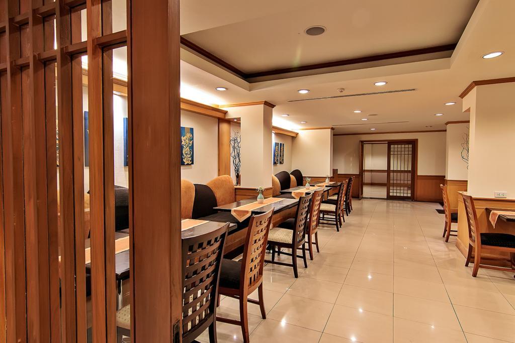 Bossotel Bangkok Esterno foto