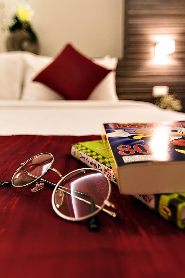 Bossotel Bangkok Esterno foto