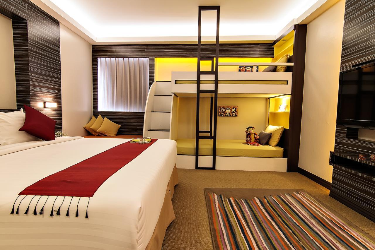Bossotel Bangkok Esterno foto